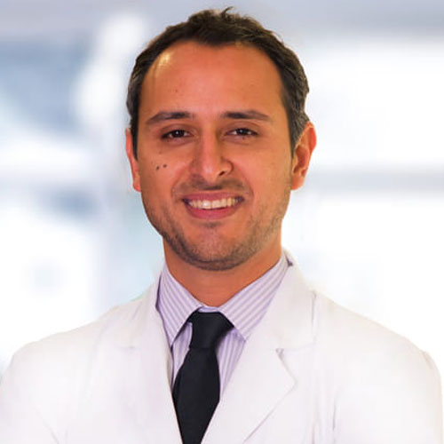 Dr. Andrés Carvajal